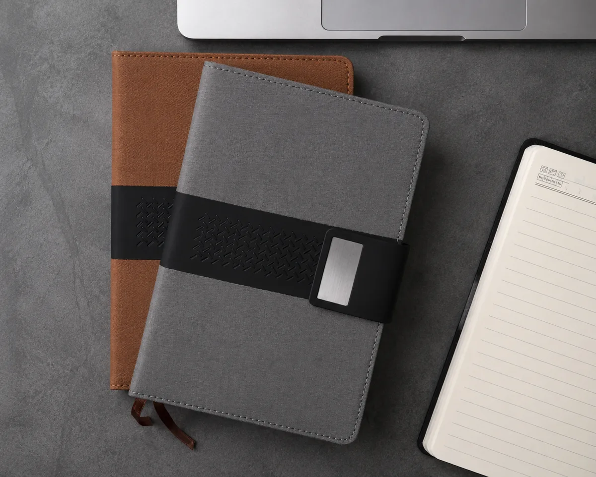 Band-closure notebooks — Pebble Box