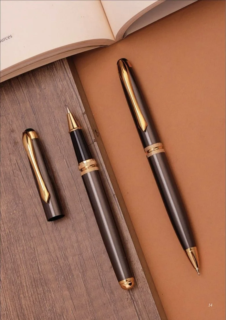 Executive signature pens — Pebble Box